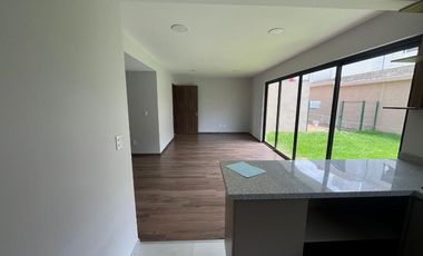 Departamento en renta en planta baja. en Santa Fe Juriquilla