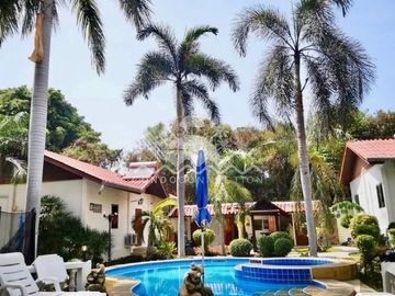 Prime Pratumnak Land with 5 Rental Houses for Sale