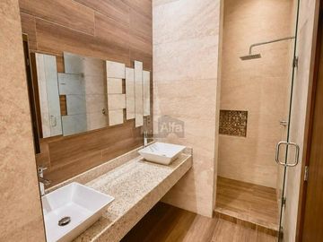 Casa en venta al sur de Saltillo en Fracc. La Cañada