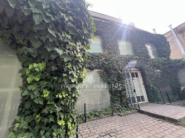 Gran Propiedad Comercial en el Corazón de Providencia.  593 m2