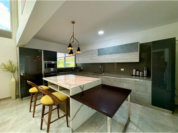 Casa campestre en condominio para la venta en Cerritos, Pereira!!!