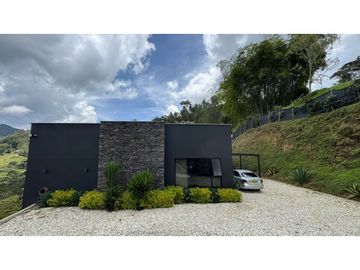 Espectacular Casa campestre Venta Fizebad El Retiro