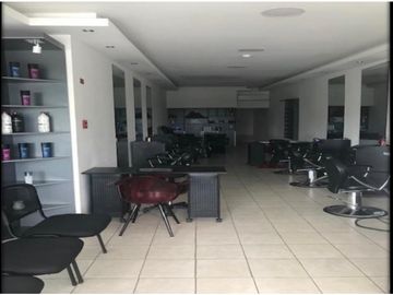VENTA PLAZA COMERCIAL LAS TERRAZAS AV JOSE A ARANGO
