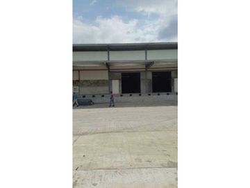 ALQUILER BODEGA VILLA ZAITA 500 MTS