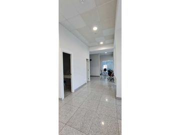 ALQUILER DE OFICINAS MARBELLA 128MT2 AMUEBLADO