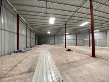 ALQUILER BODEGAS EN TOCUMEN
