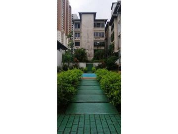 VENTA APARTAMENTO 12 DE OCTUBRE