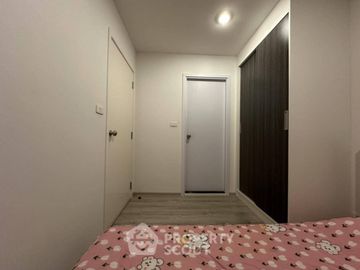 1-BR Condo at Chewathai Phetkasem 27 near MRT Bang Wa
