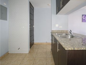 Venta de Apartamento en Transistmica, PH Cosmopolitan Tower