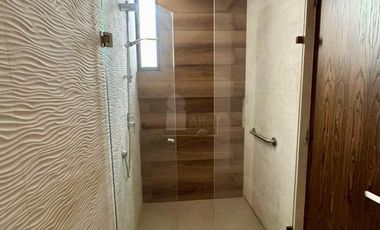 Casa Nueva en Venta en La Vista Residencial, Querétaro, con roof garden
