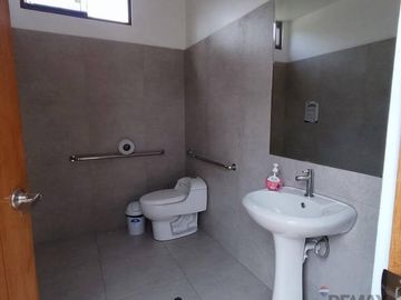 Venta de Terreno con estacionamiento en Condominio Exclusivo Fundo Pradera de Pachacamac I