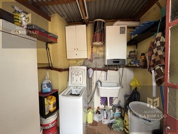Bajo de precio, Venta Casa Lote propio 6 ambientes con amplia terraza y lavadero, Parque Chacabuco.
