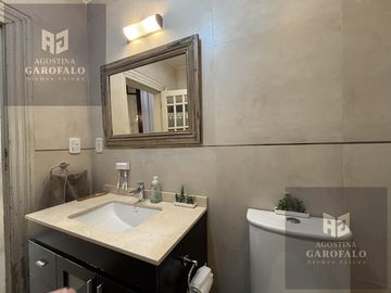 Bajo de precio, Venta Casa Lote propio 6 ambientes con amplia terraza y lavadero, Parque Chacabuco.