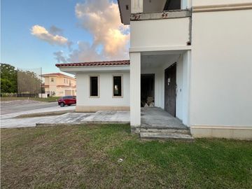 Venta de Casa en Fairway Estates, Santa María
