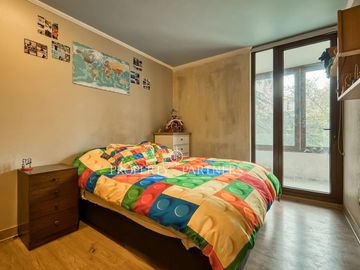Cómodo departamento muy bien ubicado, a pasos del Portal de La Dehesa