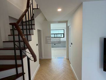For Sale 3-story townhome, Chokchai 4 Soi 54, Intersection 1. , Lat Phrao , Lat Phrao , Bangkok , CX-154654