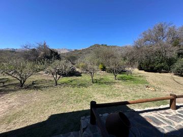 VENTA CASA QUINTA VILLA DE LAS ROSAS PILETA DPTOS