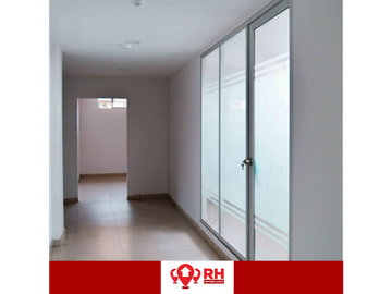 OFICINA EN ALQUILER EN LA AV. JUNIN, MACHALA