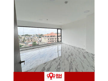 CONSULTORIO EN ALQUILER EN EDIFICIO PLATINIUM #32 , MACHALA