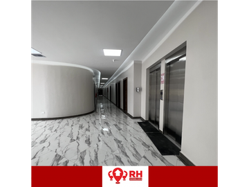 CONSULTORIO EN ALQUILER EN EDIFICIO PLATINIUM #32 , MACHALA