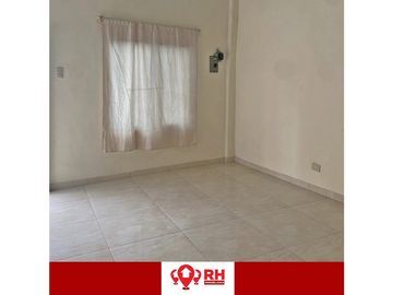 CASA EN ARRIENDO ENTRE SUCRE Y BANAORO, MACHALA