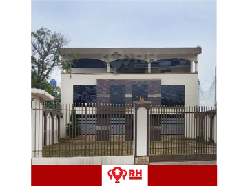 EDIFICIO CON OFICINAS, PARQUEADERO  Y GARITA DE ACCESO, MACHALA #AMJD
