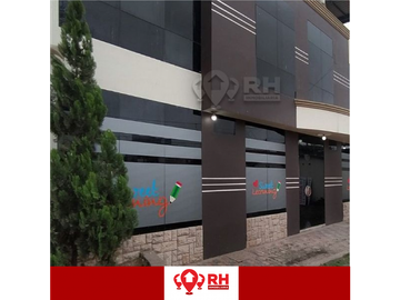 EDIFICIO CON OFICINAS, PARQUEADERO  Y GARITA DE ACCESO, MACHALA #AMJD