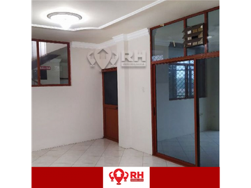 EDIFICIO CON OFICINAS, PARQUEADERO  Y GARITA DE ACCESO, MACHALA #AMJD