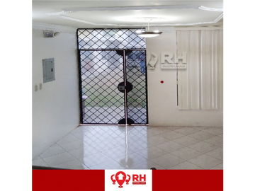 EDIFICIO CON OFICINAS, PARQUEADERO  Y GARITA DE ACCESO, MACHALA #AMJD