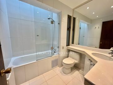 Arriendo de linda casa con espectacular jardín, Los Dominicos