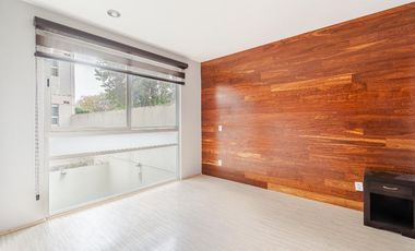 ¡Excelente oportunidad! Hermoso y amplio departamento en zona céntrica.