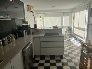 Casa en Venta, Abasto, Rosario, 3 dormitorios, patio y pileta !