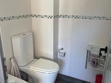 Casa en Venta, Abasto, Rosario, 3 dormitorios, patio y pileta !