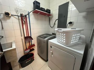 ALQUILER APARTAMENTO AVENIDA BALBOA AMOBLADO