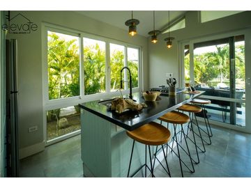 CASA EN BLUE - PLAYA VENAO PEDASI