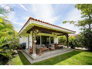 CASA EN BLUE - PLAYA VENAO PEDASI