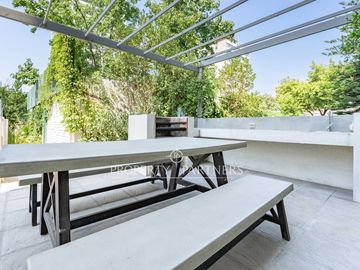 Exclusivo Departamento con 76Mts de Rooftop 2D2B1E1B. Oportunidad Comodidad y Amplitud!!