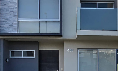 VENTA de hermosas casas con gran plusvalía en valle imperial, Zapopan