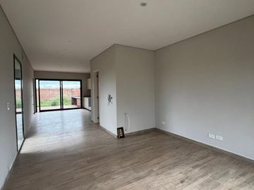CASA EN VENTA TIPO DUPLEX PUEBLO ESTHER A ESTRENAR