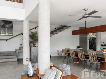 9 Bedroom Villa for sale in Uluwatu, Bali