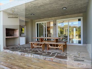 Casa en Venta Costa Esmeralda, Barrio Golf II Al 600, 5 Ambientes