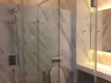 1-BR Condo at Muniq Sukhumvit 23 near MRT Sukhumvit
