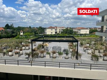 Departamento con jardín en Distrito Zug Caamaño Pilar – 2 ambientes, parrilla y 2 cocheras