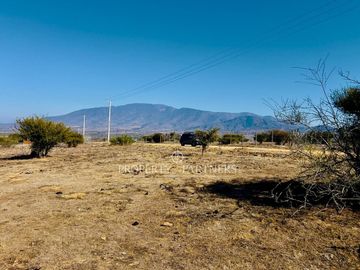 Hermosa parcela de 10.000 m/2 en Condominio en Catapilco