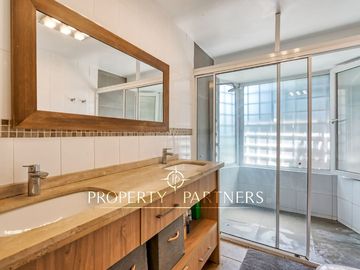 Alianza Francesa, excelente casa familiar con piscina.