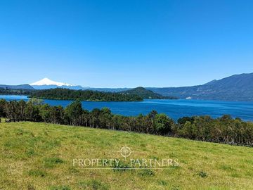 Terreno primera línea en lago Panguipulli