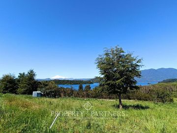 Terreno con preciosa vista al lago Panguipulli