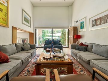 Espectacular Casa en El Huinganal con amplio jardín y cancha de Padle
