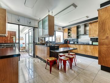 Espectacular Casa en El Huinganal con amplio jardín y cancha de Padle
