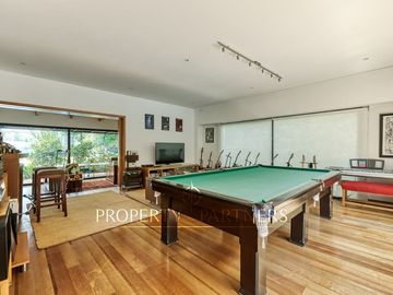 Espectacular Casa en El Huinganal con amplio jardín y cancha de Padle